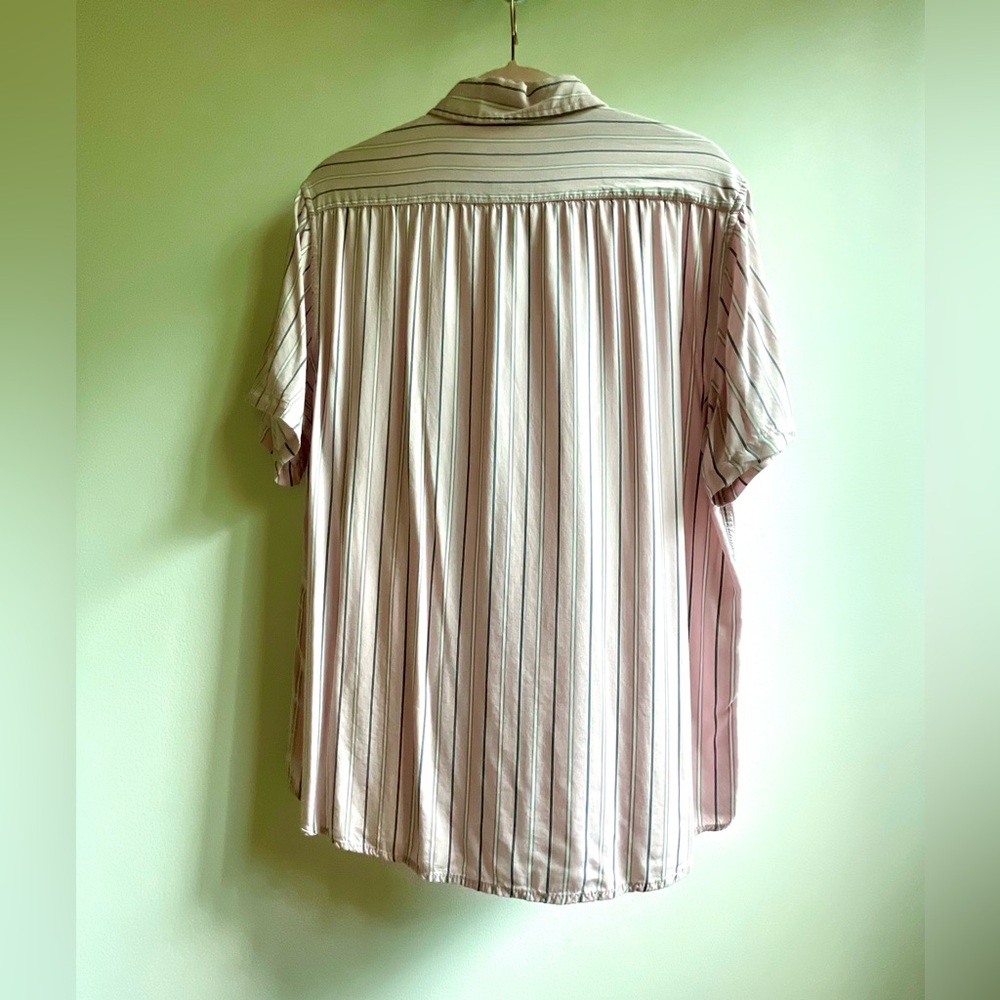 Jack Tailor Striped Button Up Size Medium - Picture 10 of 11